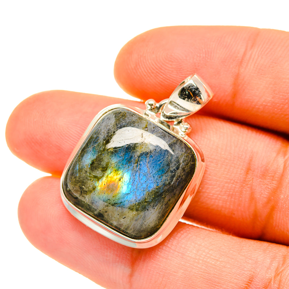 Labradorite Pendants handcrafted by Anasilvercos - PD4386