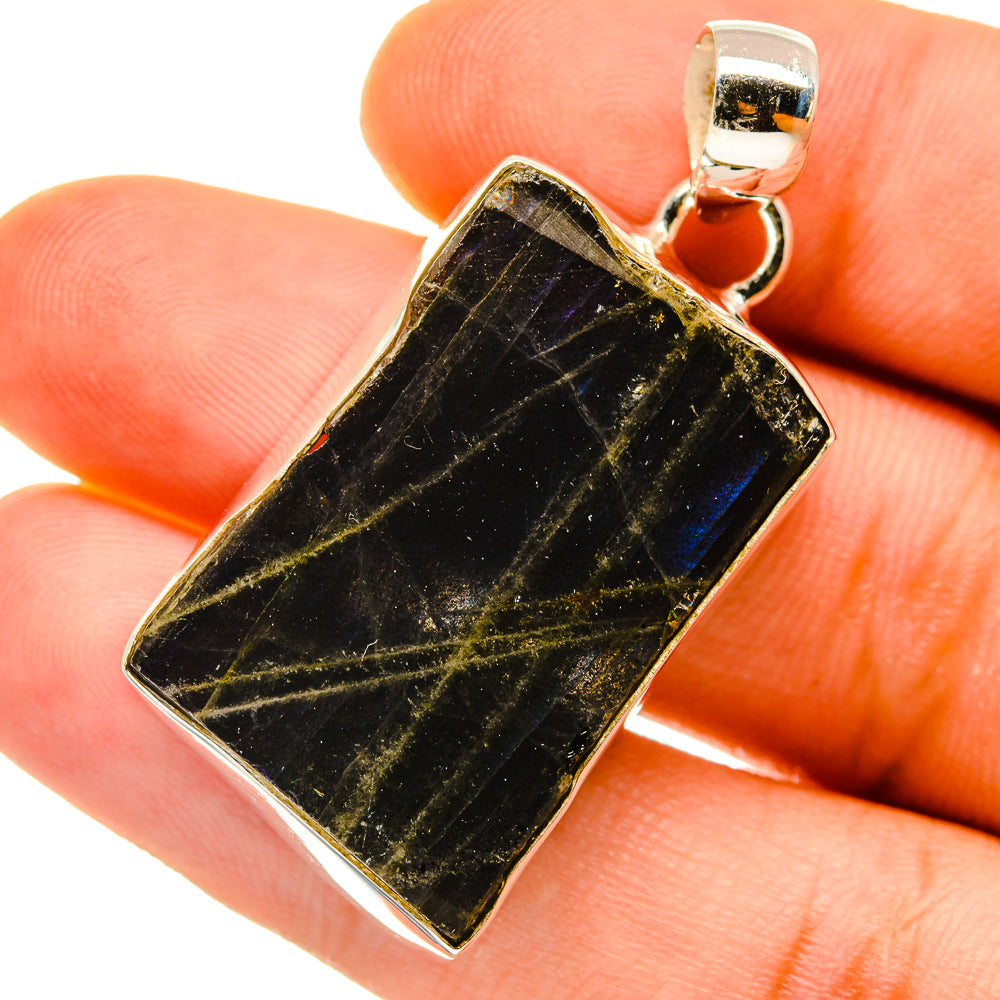 Labradorite Pendants handcrafted by Anasilvercos - PD4396