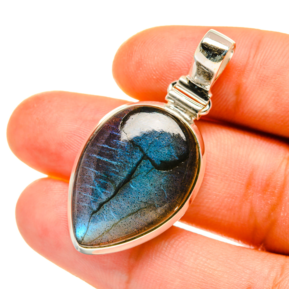 Labradorite Pendants handcrafted by Anasilvercos - PD4461