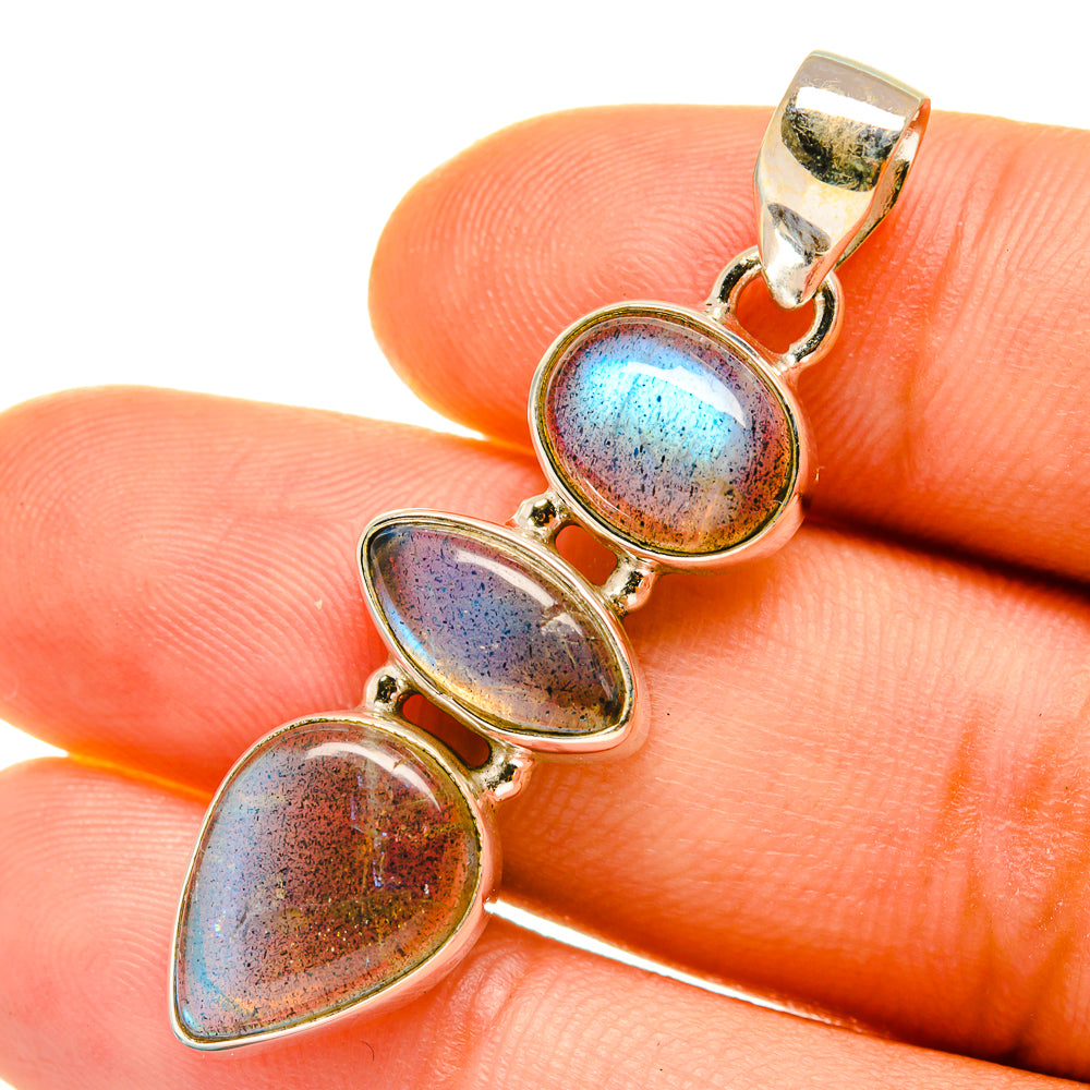 Labradorite Pendants handcrafted by Anasilvercos - PD4485