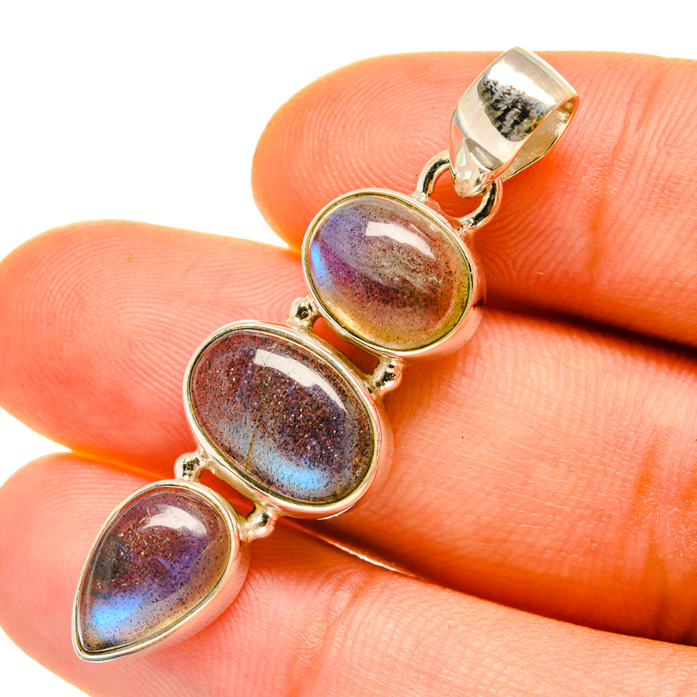 Labradorite Pendants handcrafted by Anasilvercos - PD4489