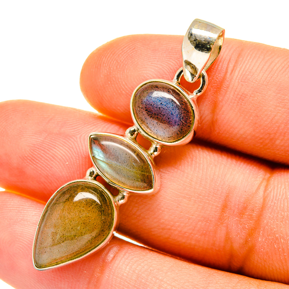 Labradorite Pendants handcrafted by Anasilvercos - PD4490