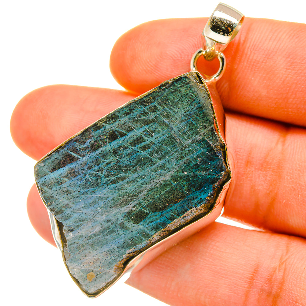 Labradorite Pendants handcrafted by Anasilvercos - PD4542