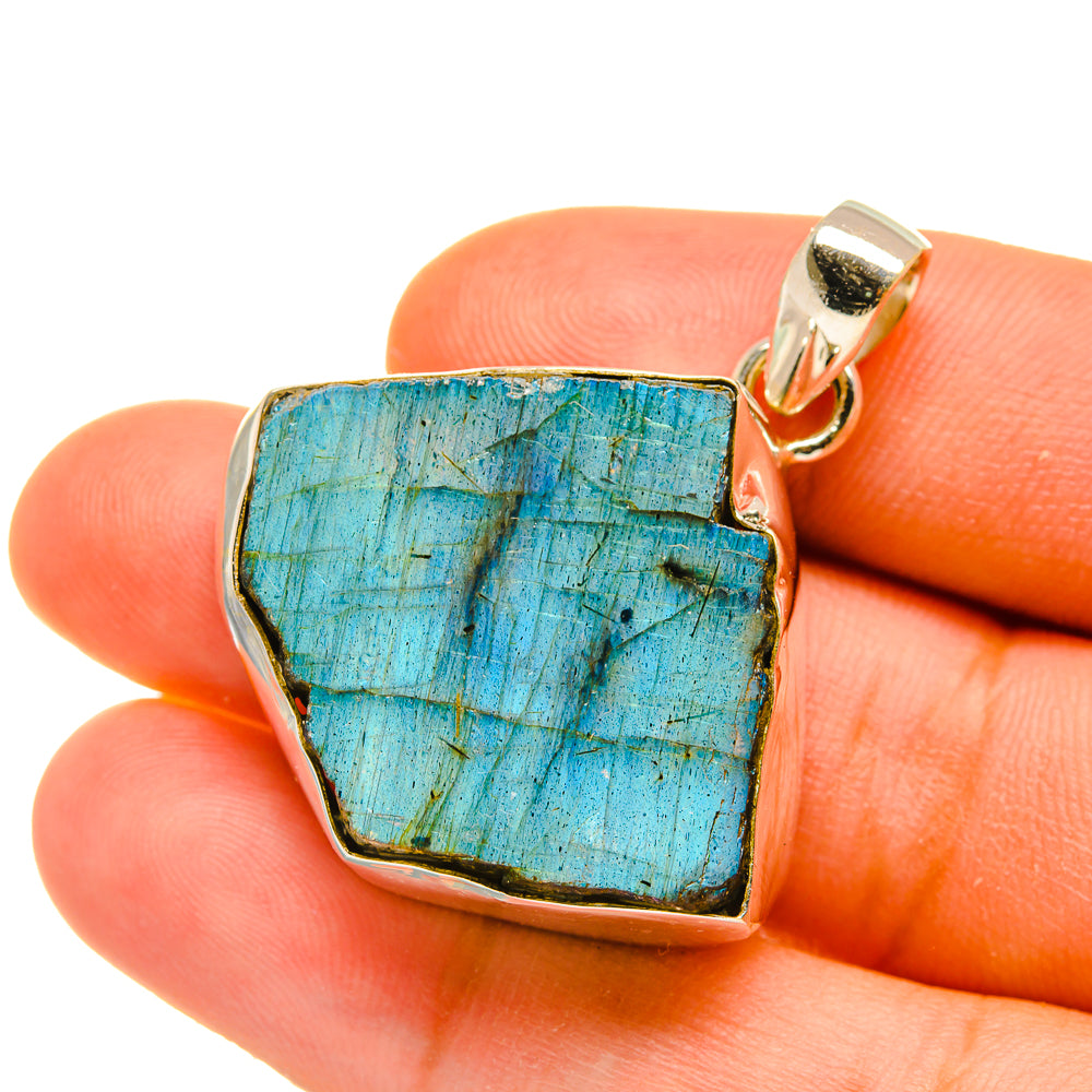 Labradorite Pendants handcrafted by Anasilvercos - PD4546