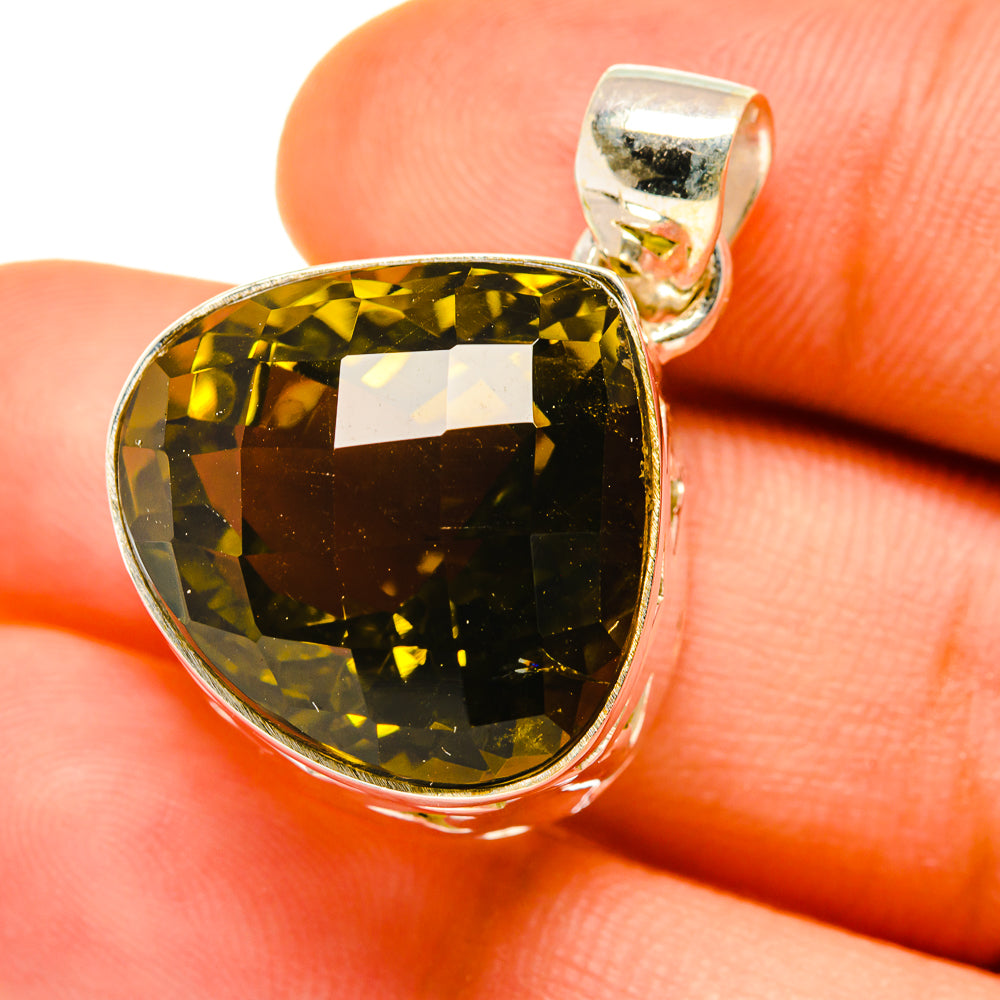 Olive Quartz Pendants handcrafted by Anasilvercos - PD4581