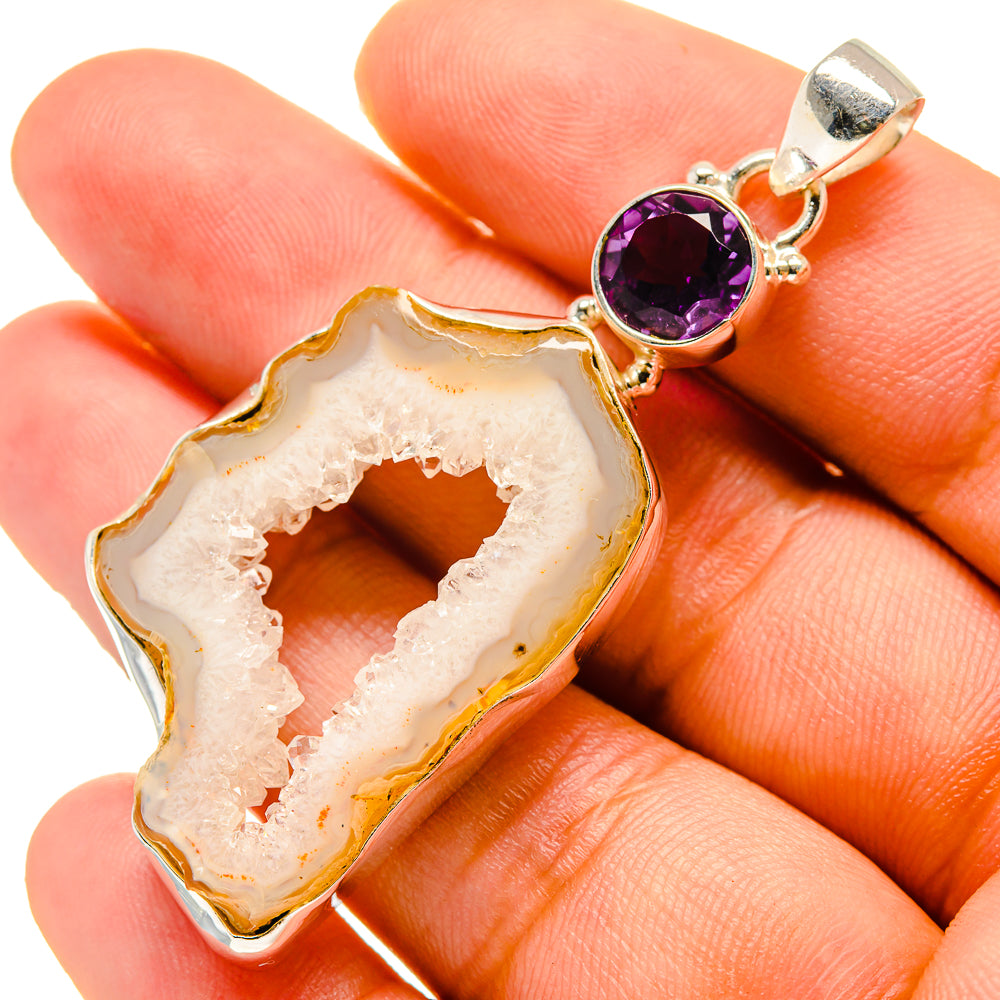 Geode Slice Pendants handcrafted by Anasilvercos - PD759674