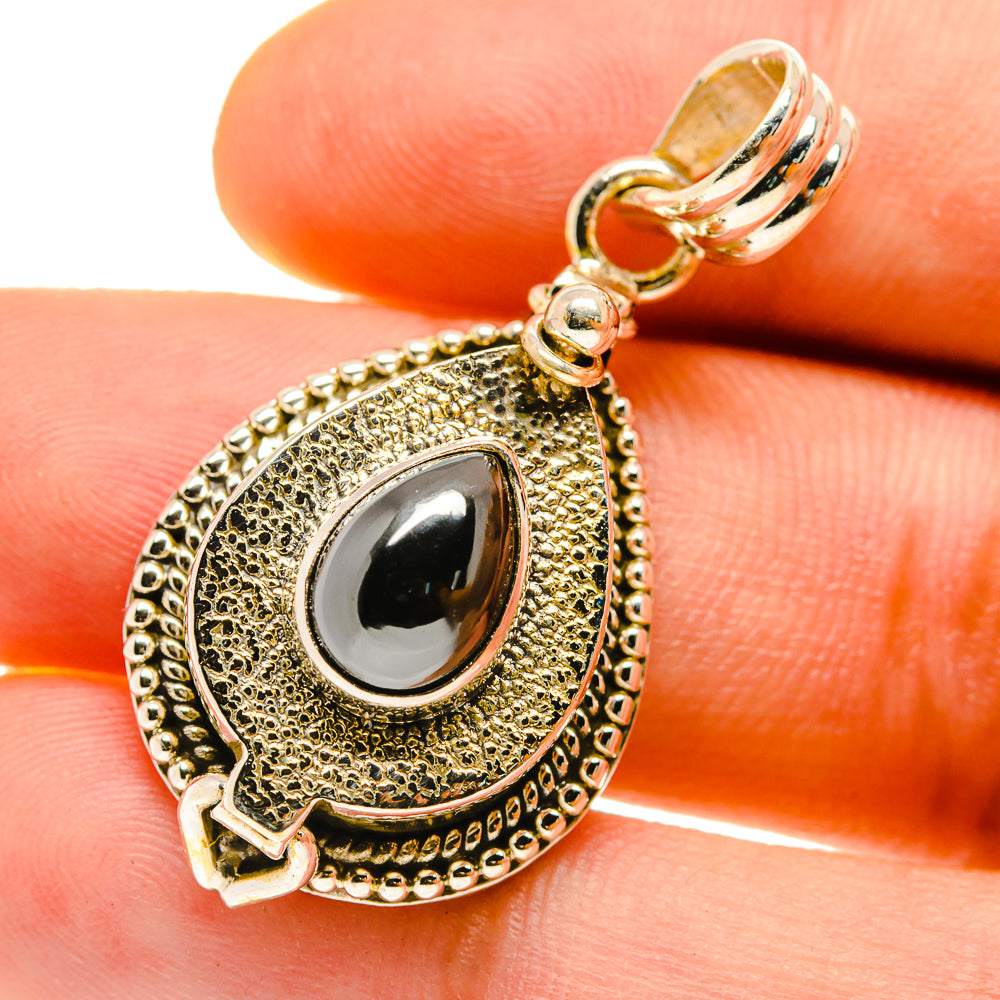 Hematite Pendants handcrafted by Anasilvercos - PD759873