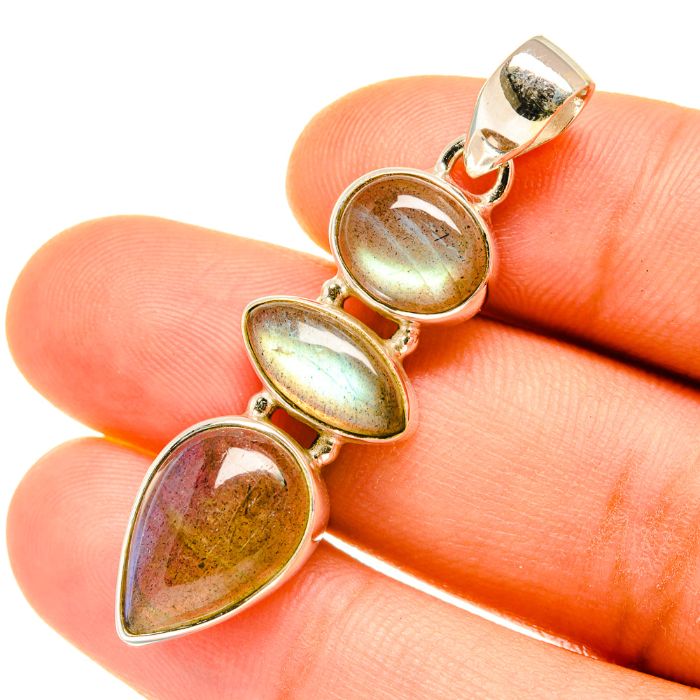 Labradorite Pendants handcrafted by Anasilvercos - PD4674