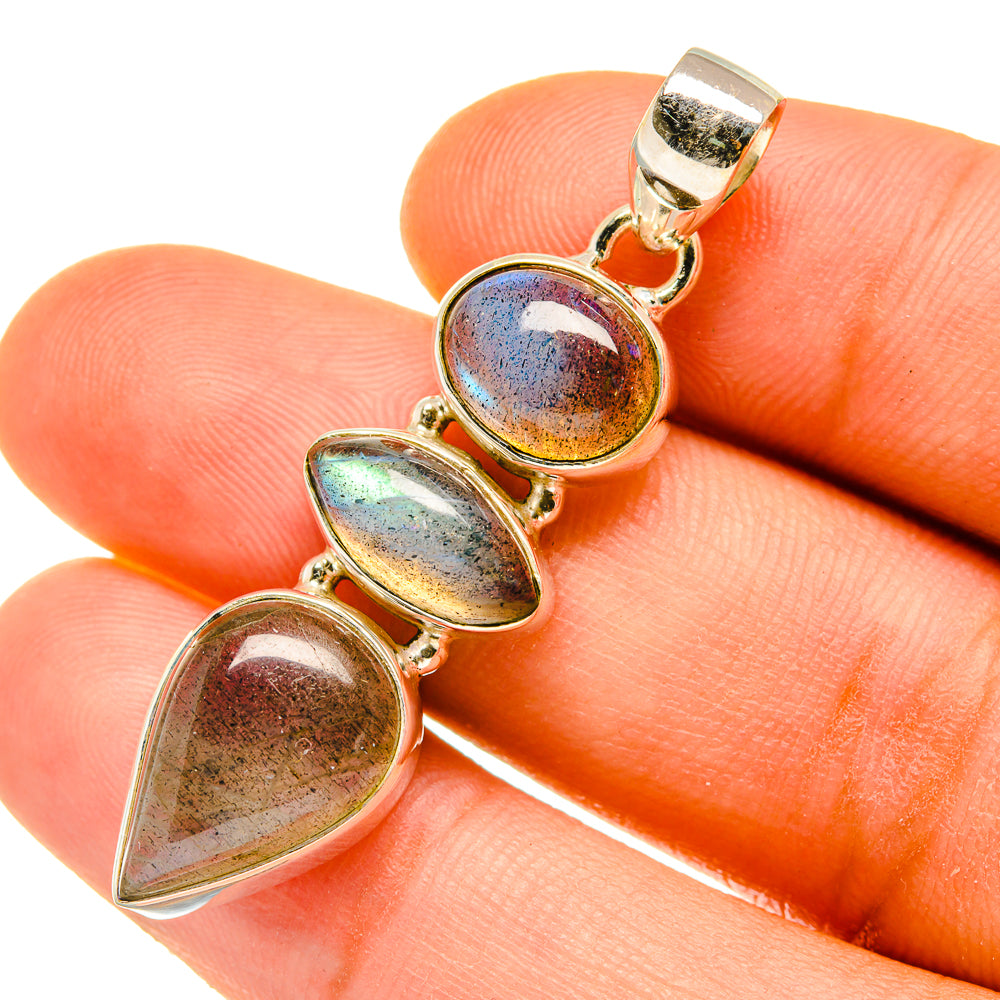 Labradorite Pendants handcrafted by Anasilvercos - PD4675