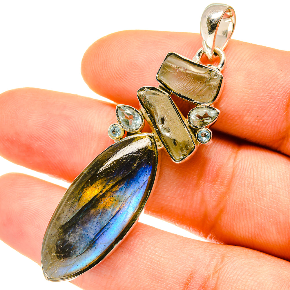 Labradorite Pendants handcrafted by Anasilvercos - PD4793