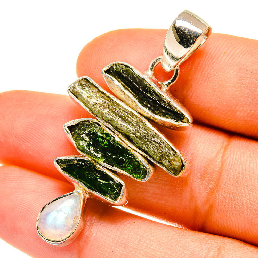 Green Tourmaline Pendants handcrafted by Anasilvercos - PD4813