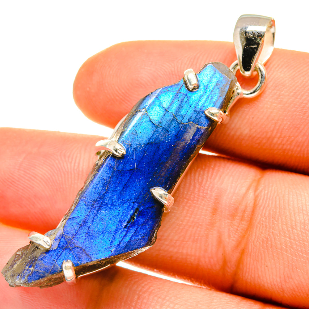 Labradorite Pendants handcrafted by Anasilvercos - PD4958