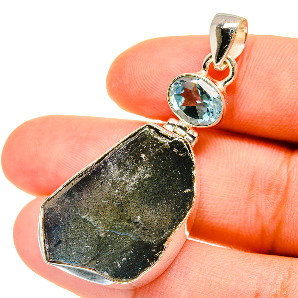 Labradorite Pendants handcrafted by Anasilvercos - PD4960