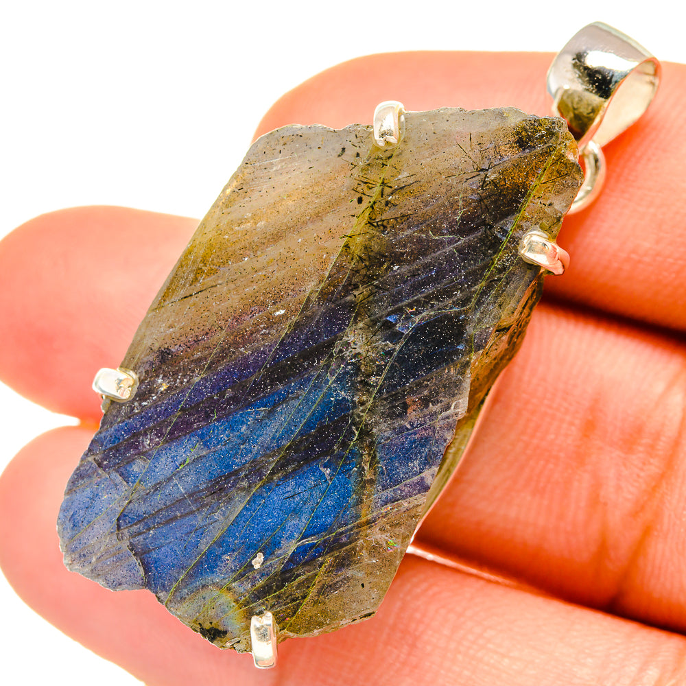 Labradorite Pendants handcrafted by Anasilvercos - PD4991