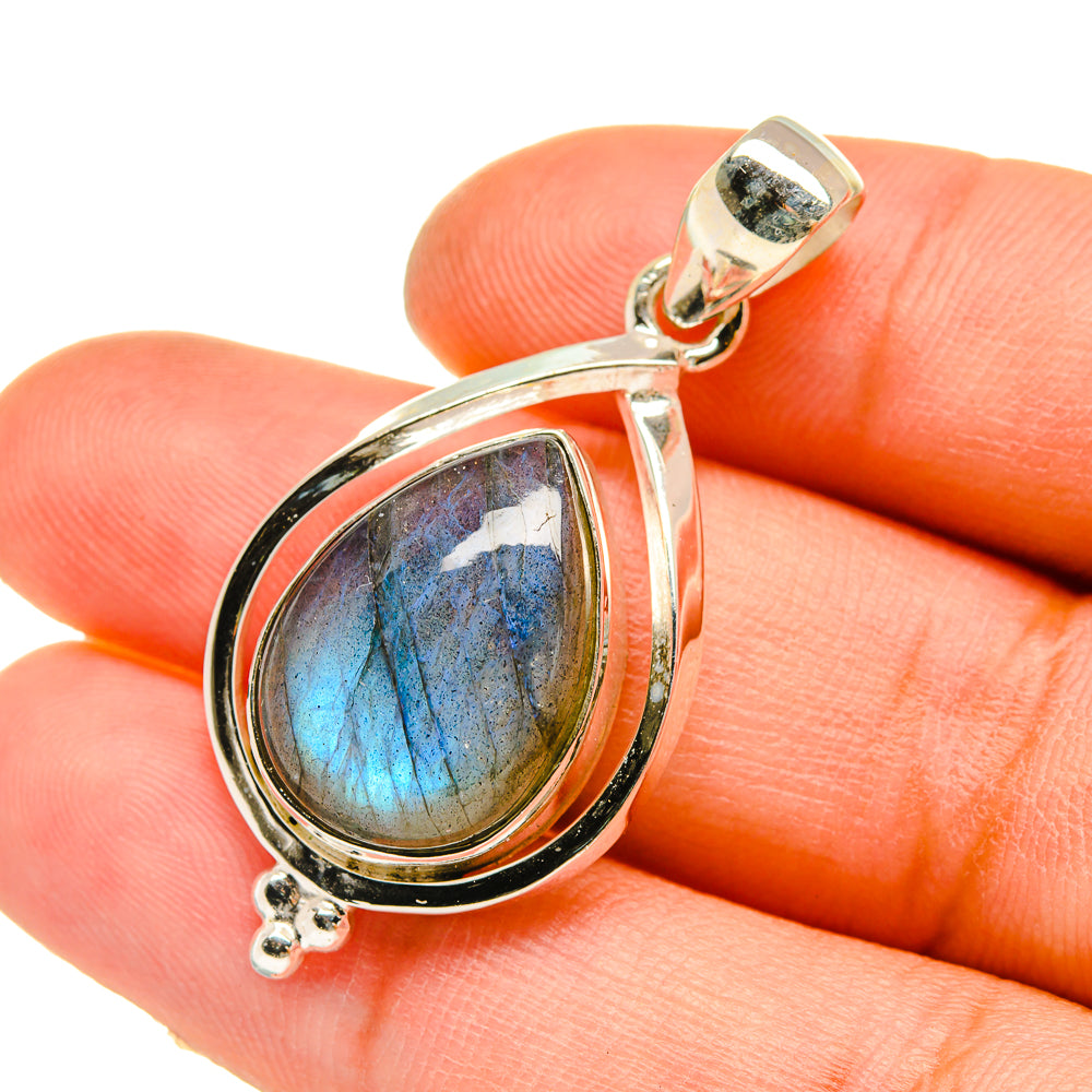 Labradorite Pendants handcrafted by Anasilvercos - PD5064