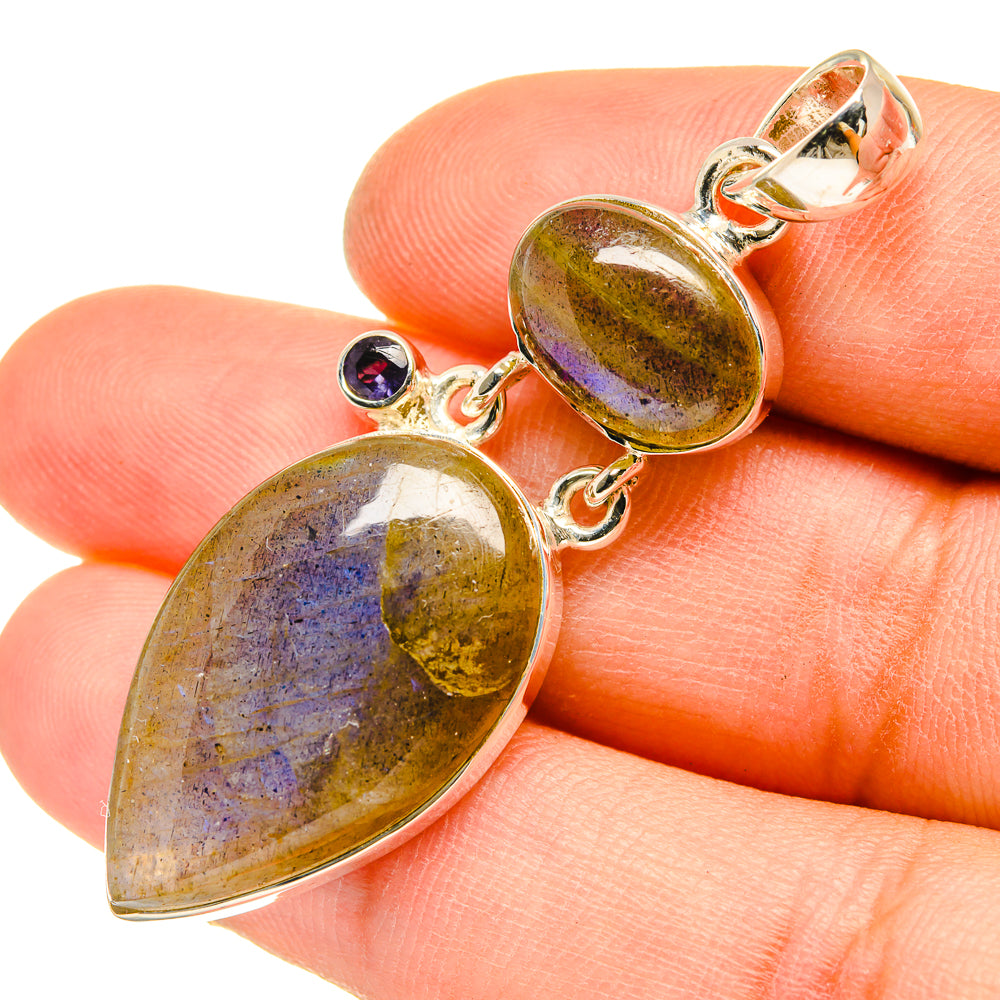 Labradorite Pendants handcrafted by Anasilvercos - PD5085