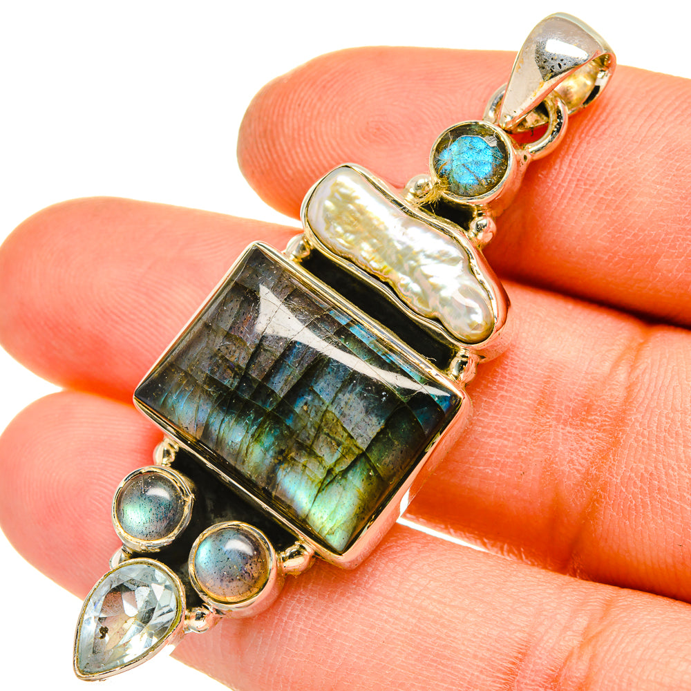 Labradorite Pendants handcrafted by Anasilvercos - PD5101