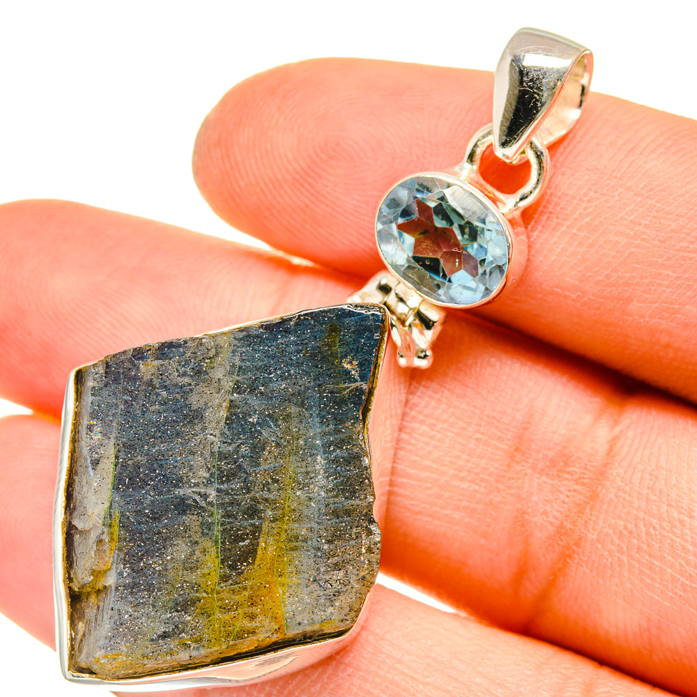 Labradorite Pendants handcrafted by Anasilvercos - PD5121