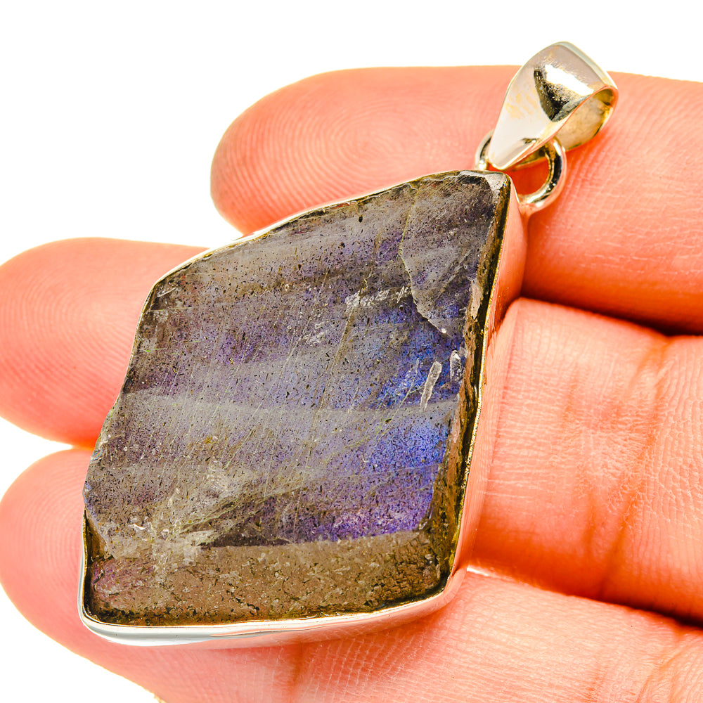 Labradorite Pendants handcrafted by Anasilvercos - PD5130