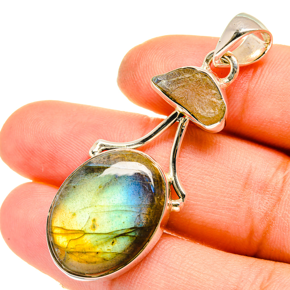 Labradorite Pendants handcrafted by Anasilvercos - PD5194