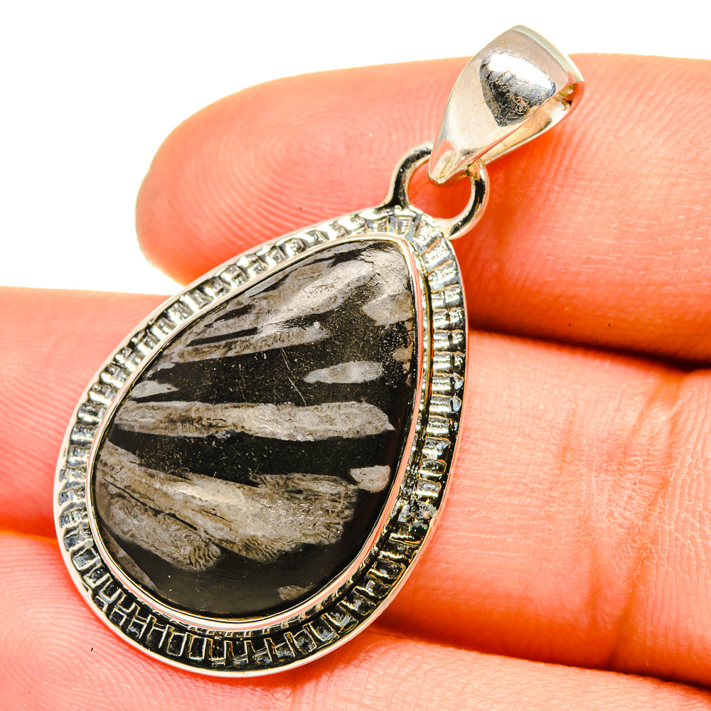 Chrysanthemum Stone Pendants handcrafted by Anasilvercos - PD5290