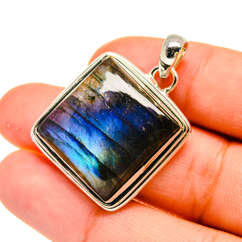 Labradorite Pendants handcrafted by Anasilvercos - PD5419