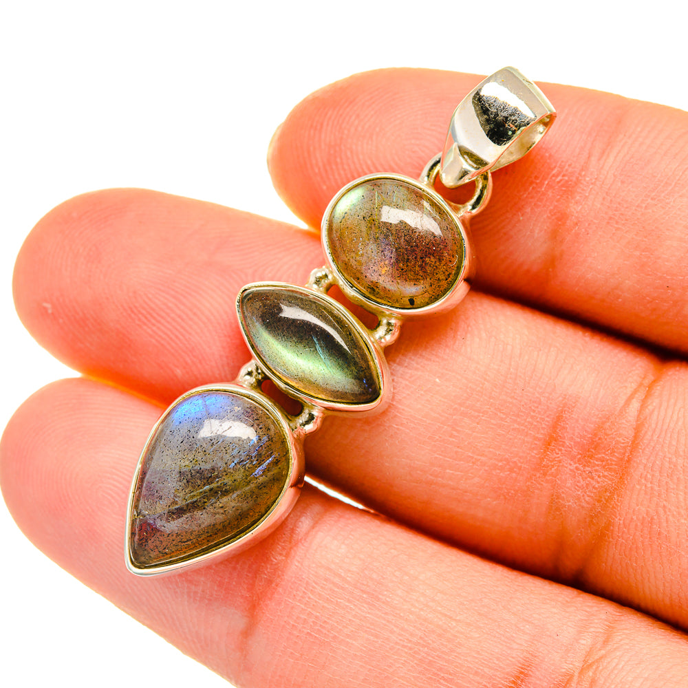 Labradorite Pendants handcrafted by Anasilvercos - PD5473