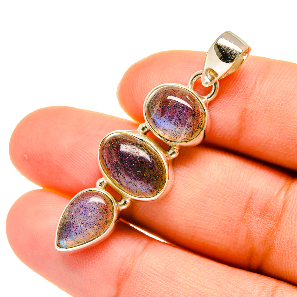 Labradorite Pendants handcrafted by Anasilvercos - PD5474