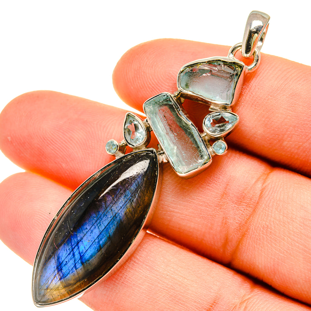 Labradorite Pendants handcrafted by Anasilvercos - PD5496
