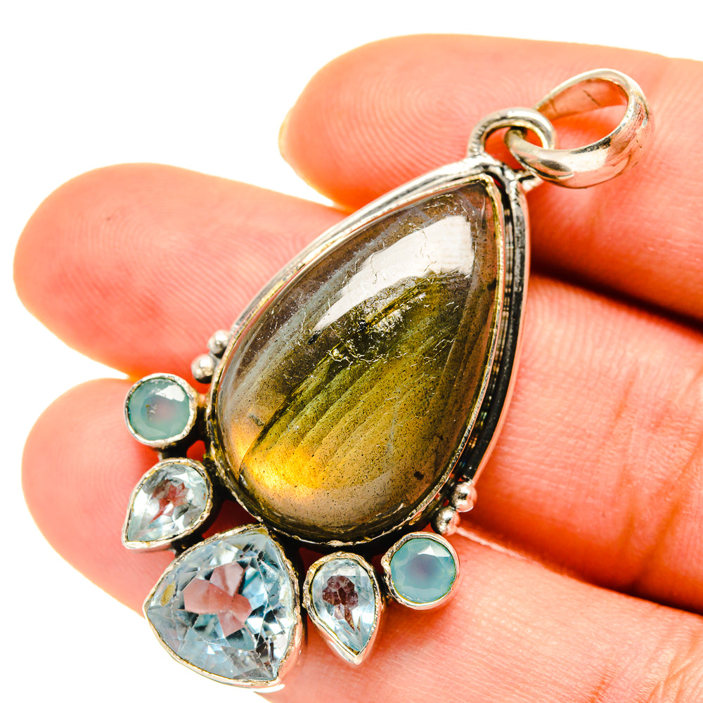 Labradorite Pendants handcrafted by Anasilvercos - PD5568