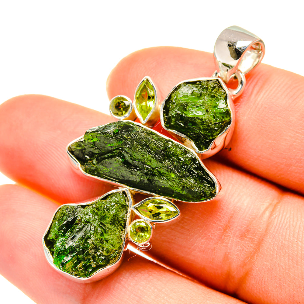 Green Tourmaline Pendants handcrafted by Anasilvercos - PD5605