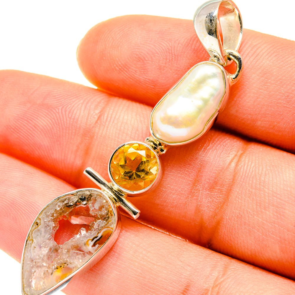Occo Geode Pendants handcrafted by Anasilvercos - PD5629