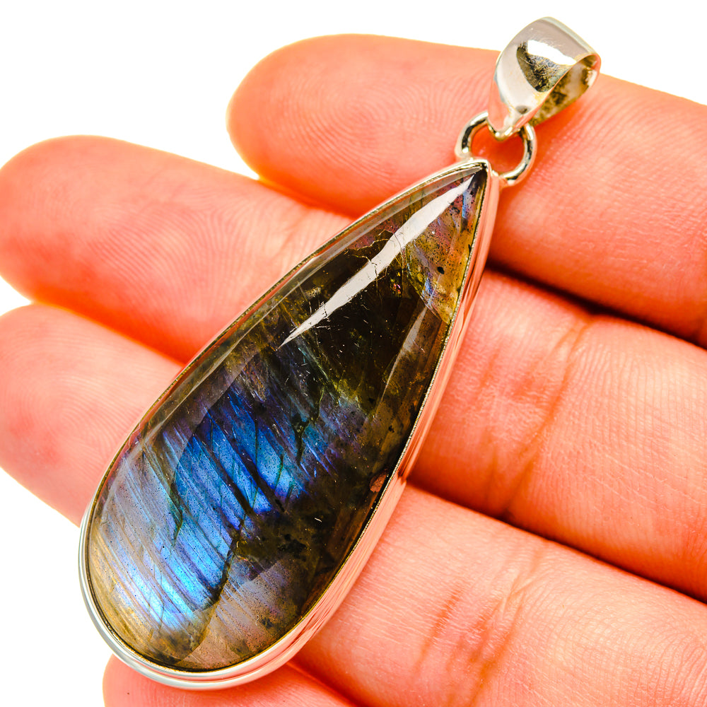 Labradorite Pendants handcrafted by Anasilvercos - PD5636