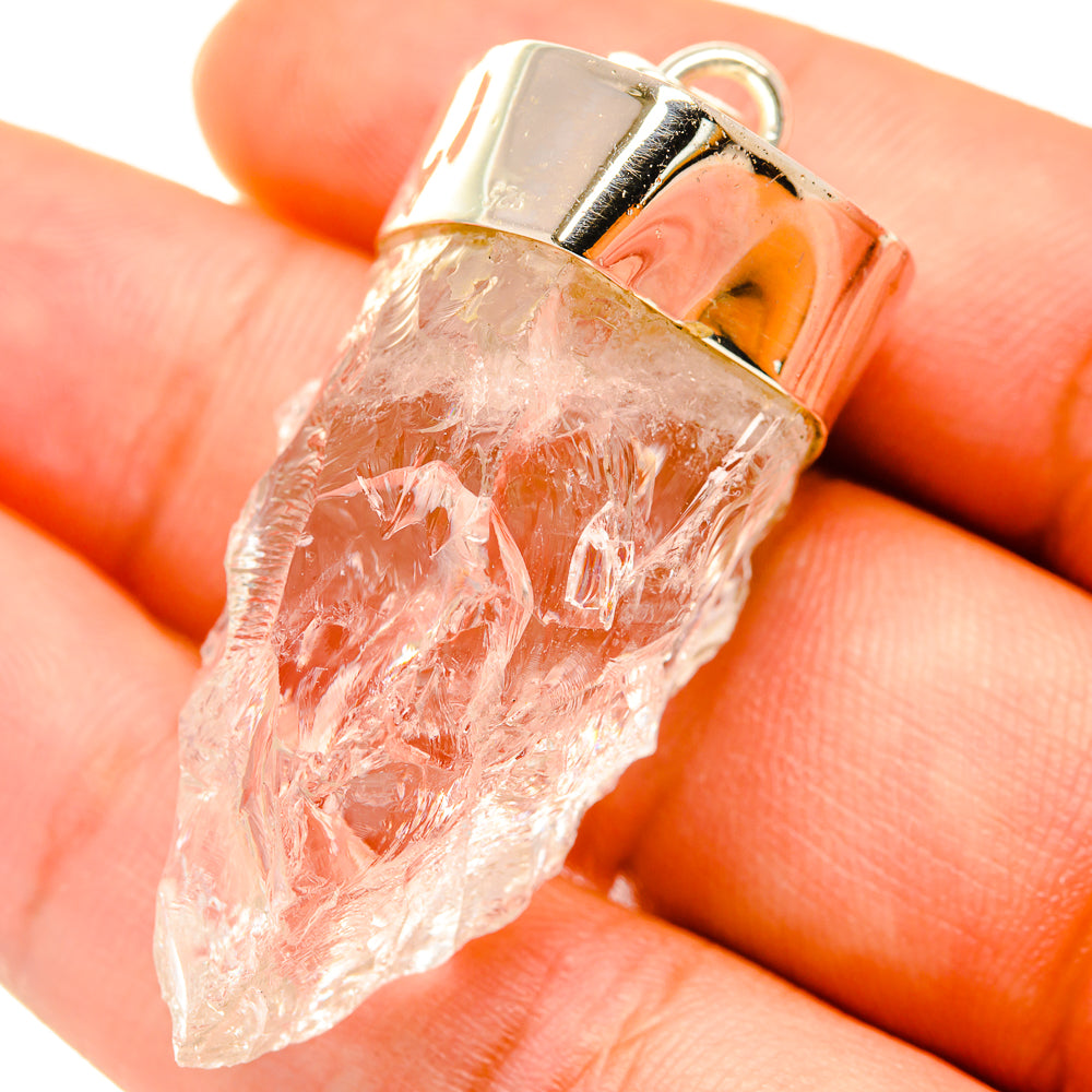 White Quartz Pendants handcrafted by Anasilvercos - PD5712