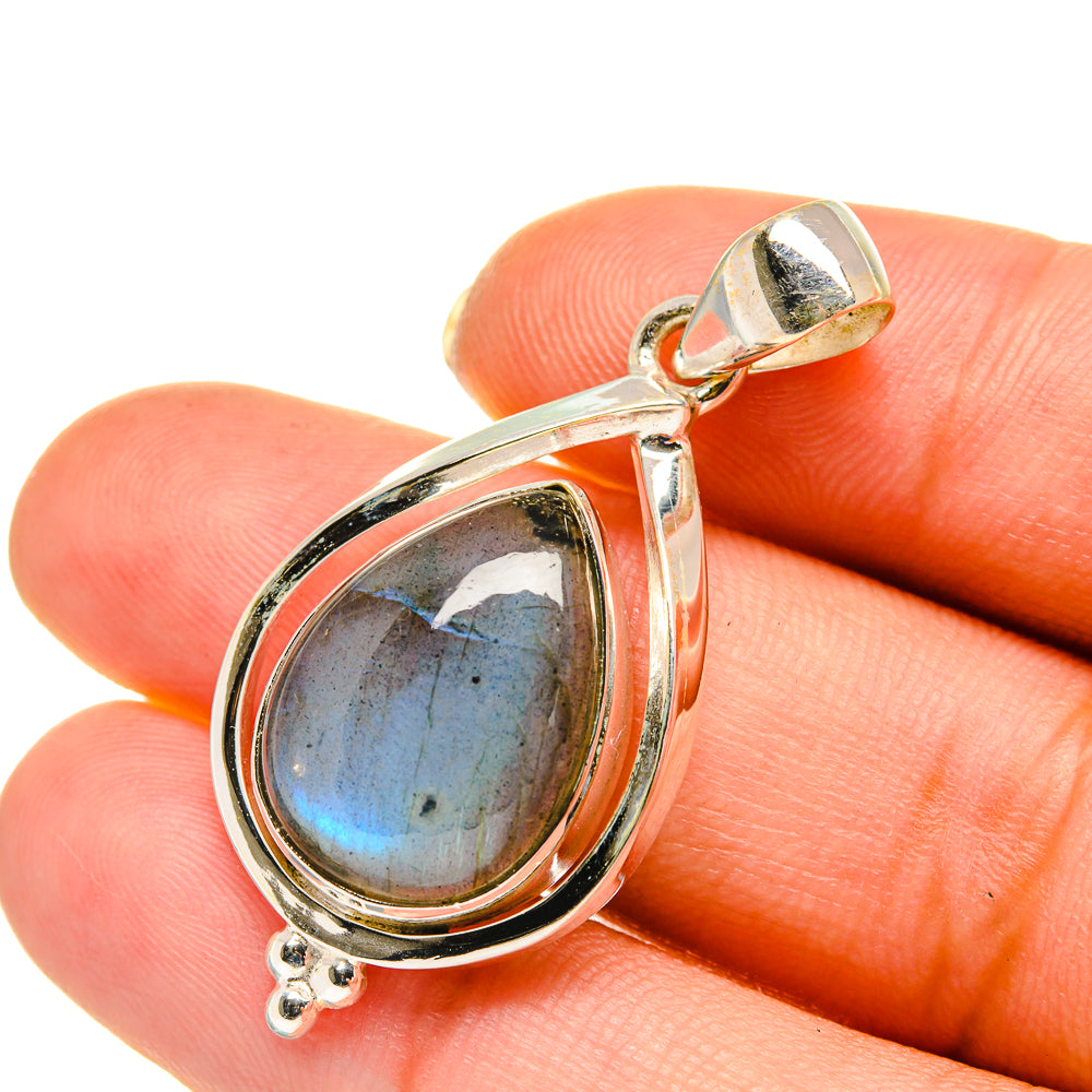 Labradorite Pendants handcrafted by Anasilvercos - PD5727