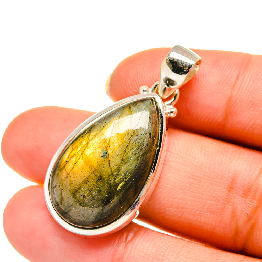 Labradorite Pendants handcrafted by Anasilvercos - PD5729