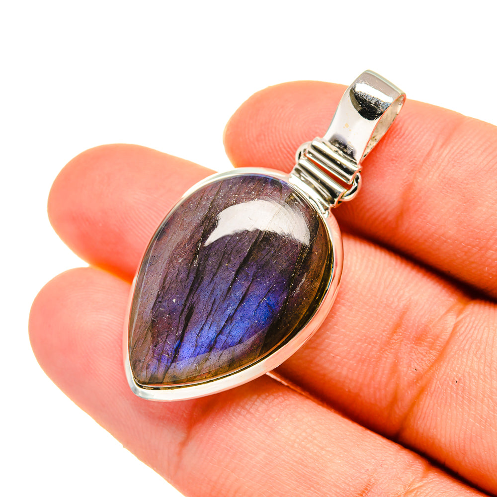 Labradorite Pendants handcrafted by Anasilvercos - PD5780