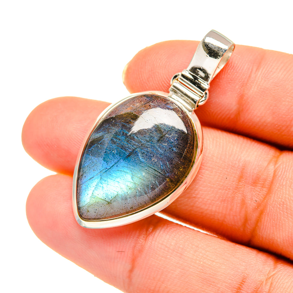 Labradorite Pendants handcrafted by Anasilvercos - PD5806