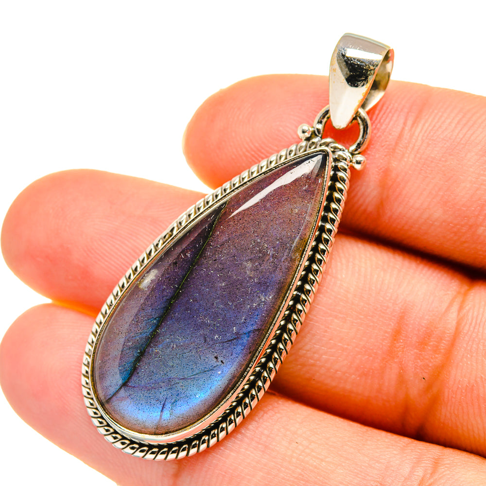 Labradorite Pendants handcrafted by Anasilvercos - PD5838