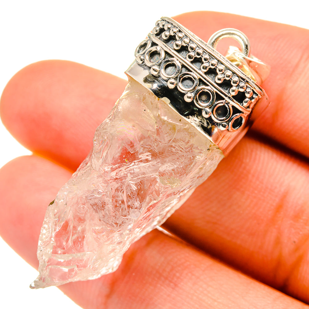 White Quartz Pendants handcrafted by Anasilvercos - PD5858
