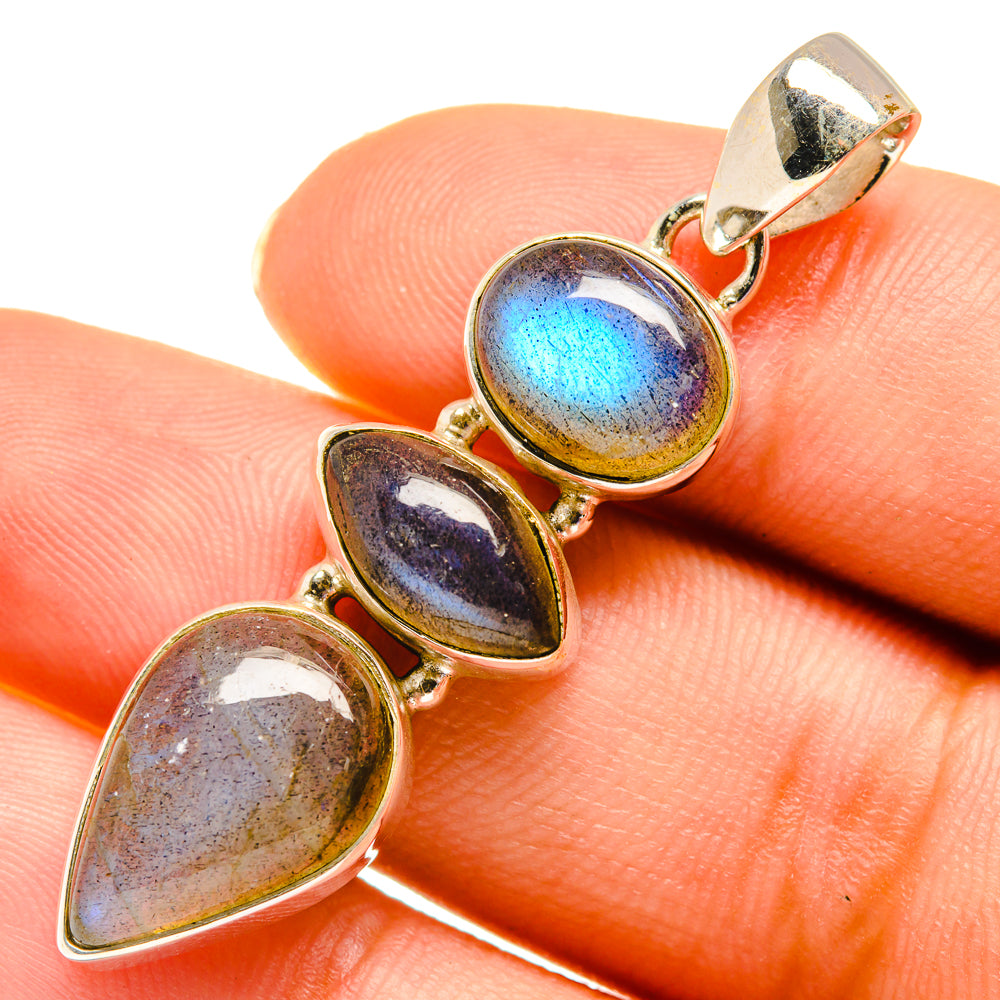 Labradorite Pendants handcrafted by Anasilvercos - PD5862