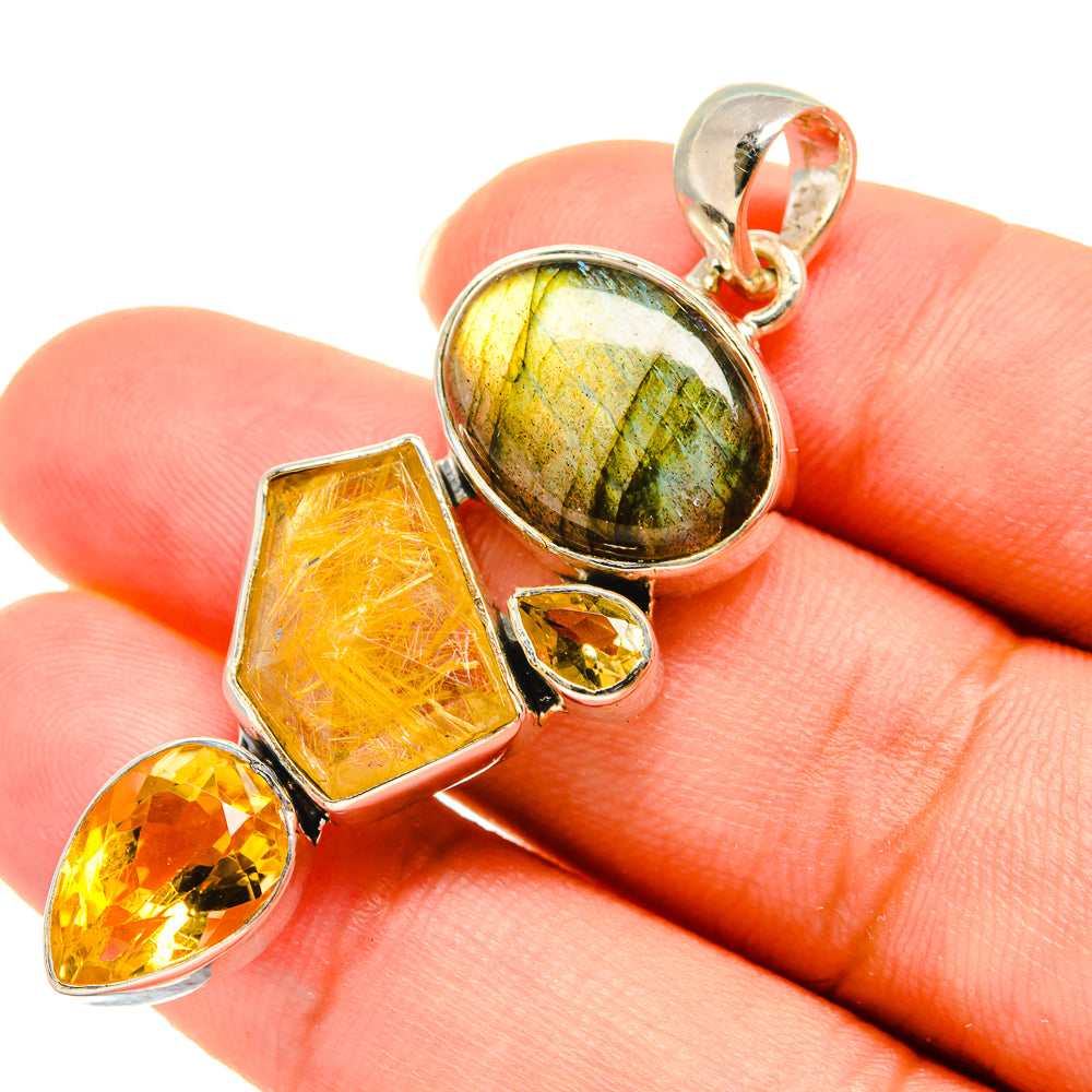 Labradorite Pendants handcrafted by Anasilvercos - PD5915