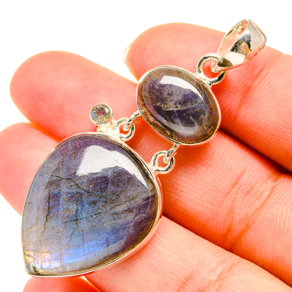 Labradorite Pendants handcrafted by Anasilvercos - PD5924