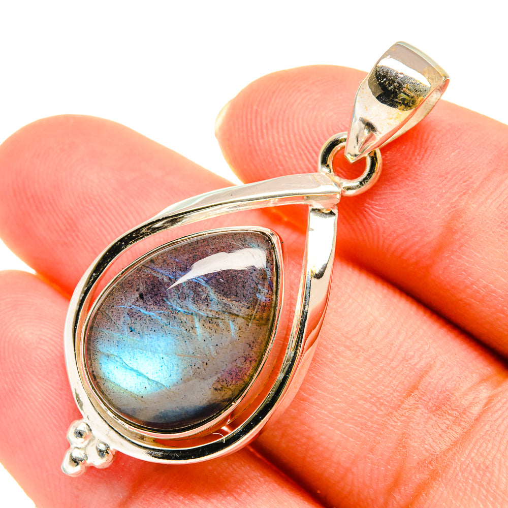 Labradorite Pendants handcrafted by Anasilvercos - PD5930