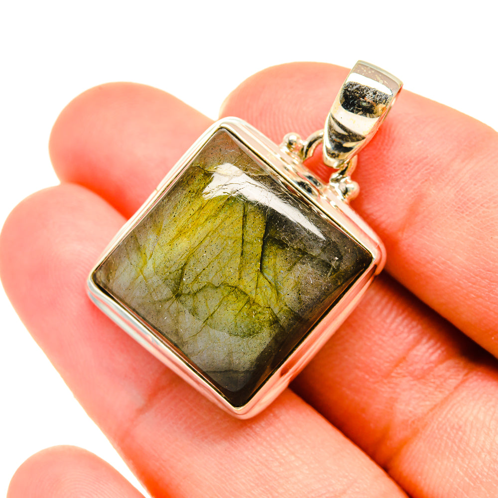 Labradorite Pendants handcrafted by Anasilvercos - PD5950