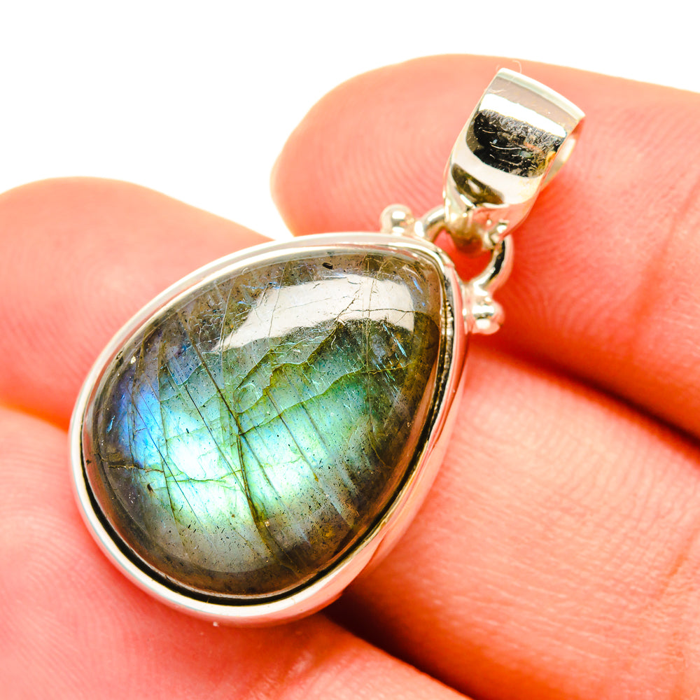 Labradorite Pendants handcrafted by Anasilvercos - PD5965