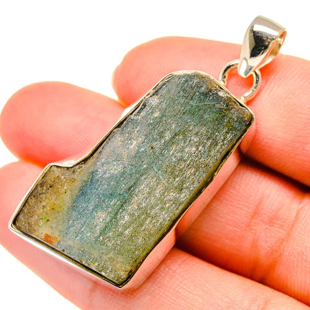Labradorite Pendants handcrafted by Anasilvercos - PD6046