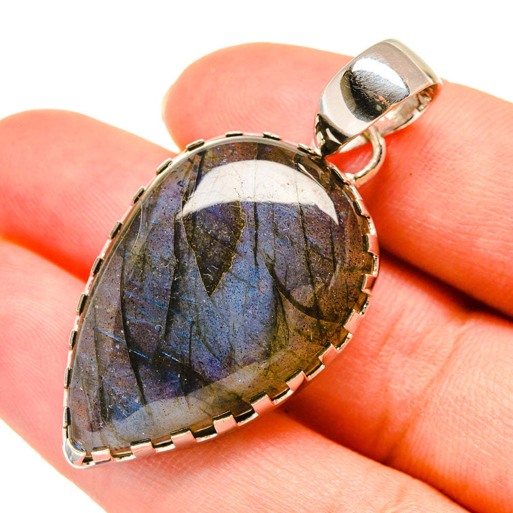 Labradorite Pendants handcrafted by Anasilvercos - PD6061