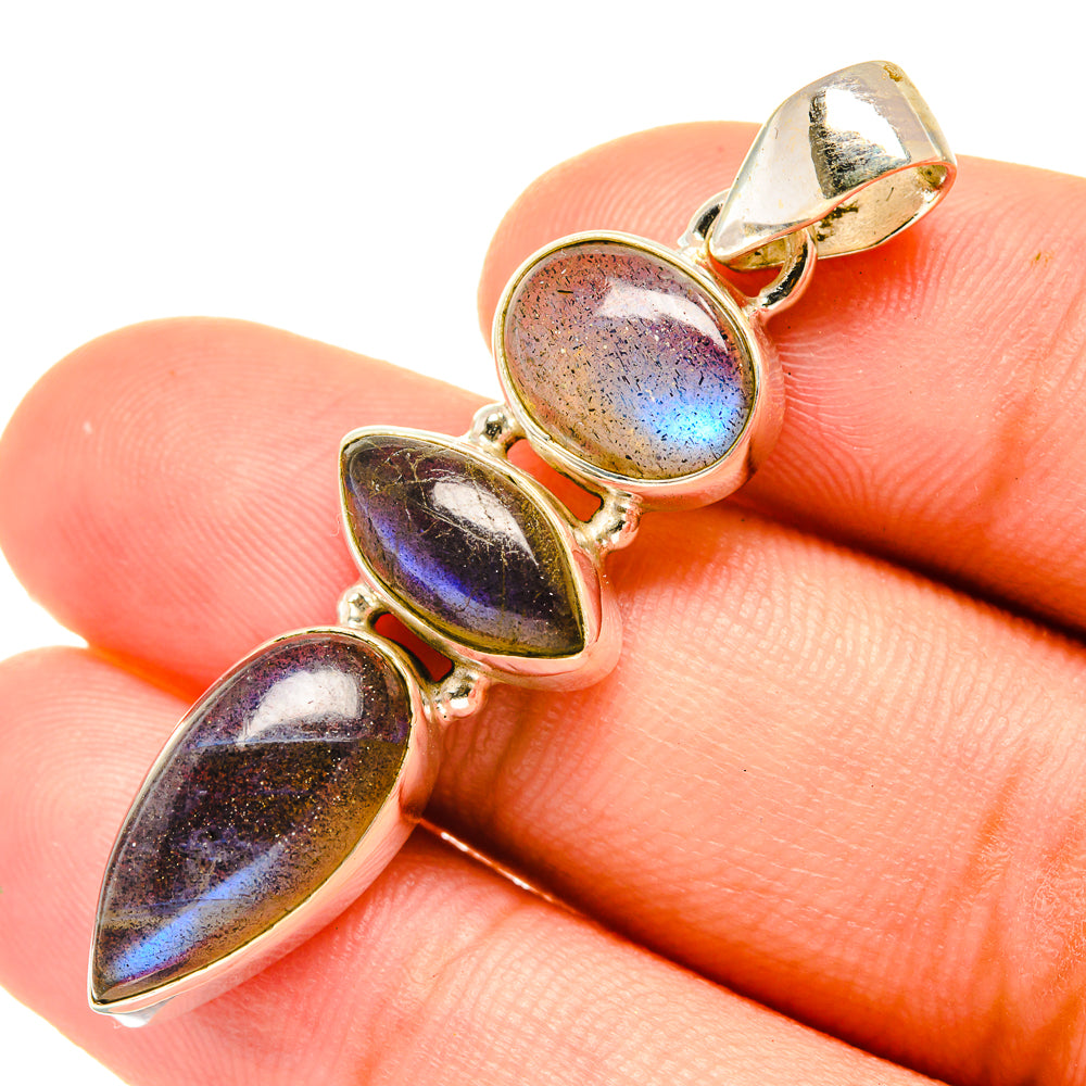Labradorite Pendants handcrafted by Anasilvercos - PD6144