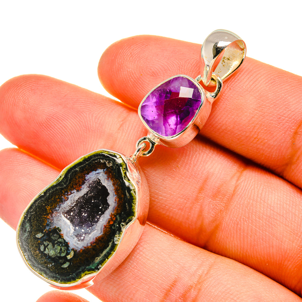 Geode Slice Pendants handcrafted by Anasilvercos - PD6243
